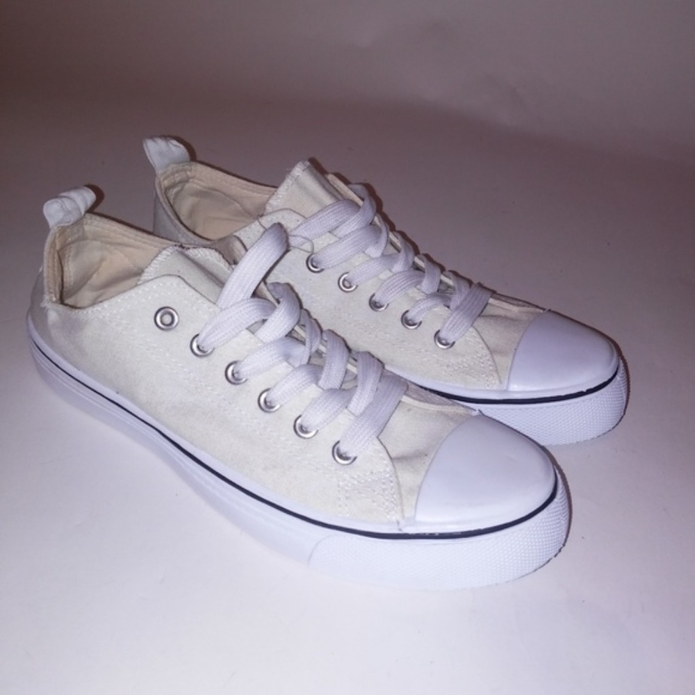 Rue 21‎ Sneakers